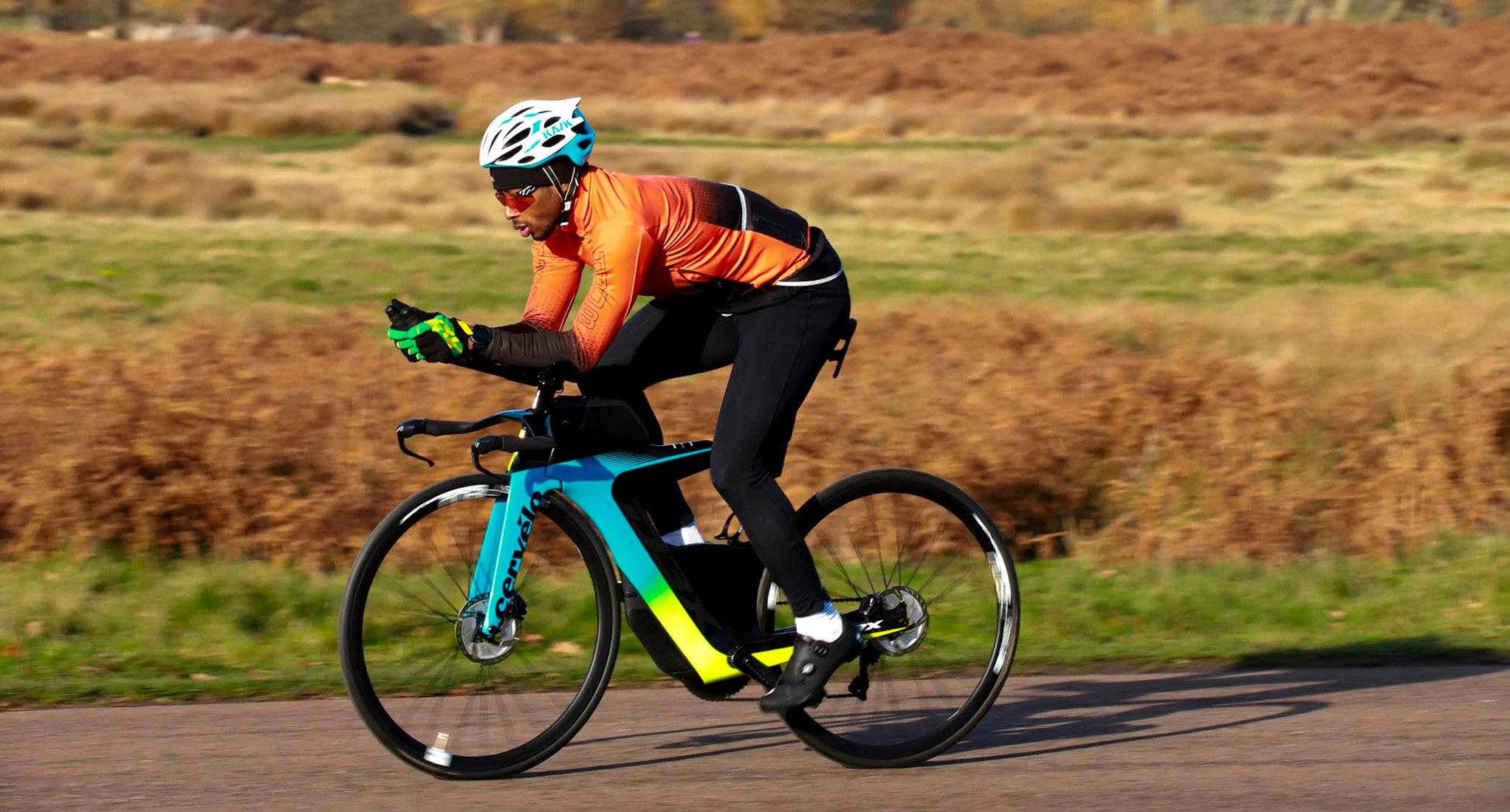 Super"-Sam Holness wird Mitglied der HUUB-Athletenfamilie