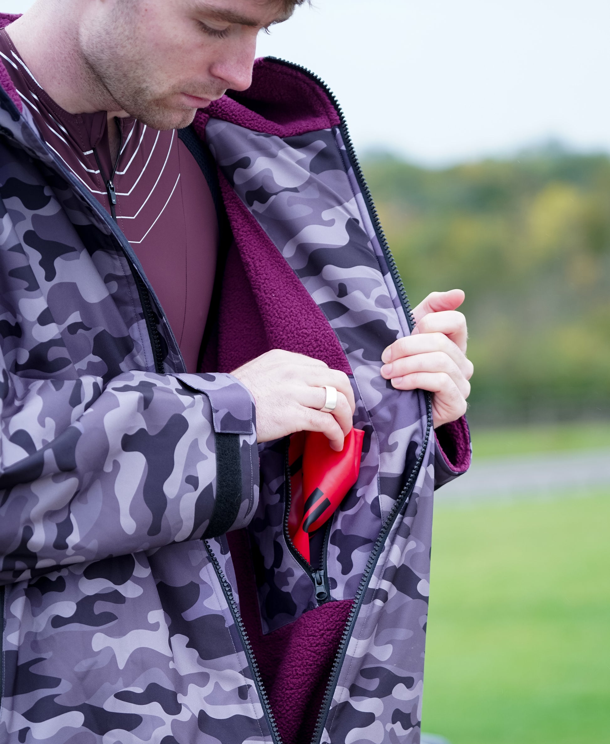 Changing Robe Grey Camo