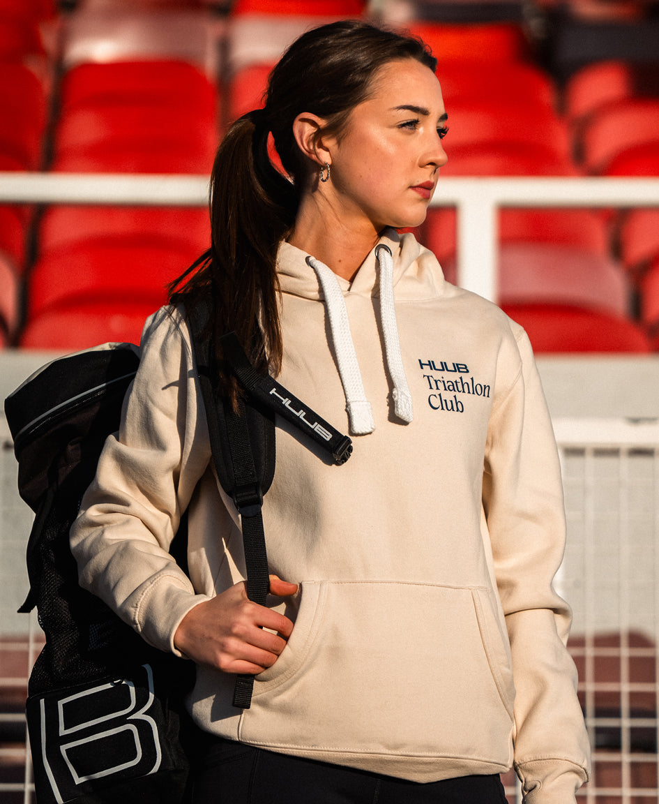 Tri-Club Hoodie – Cremefarben